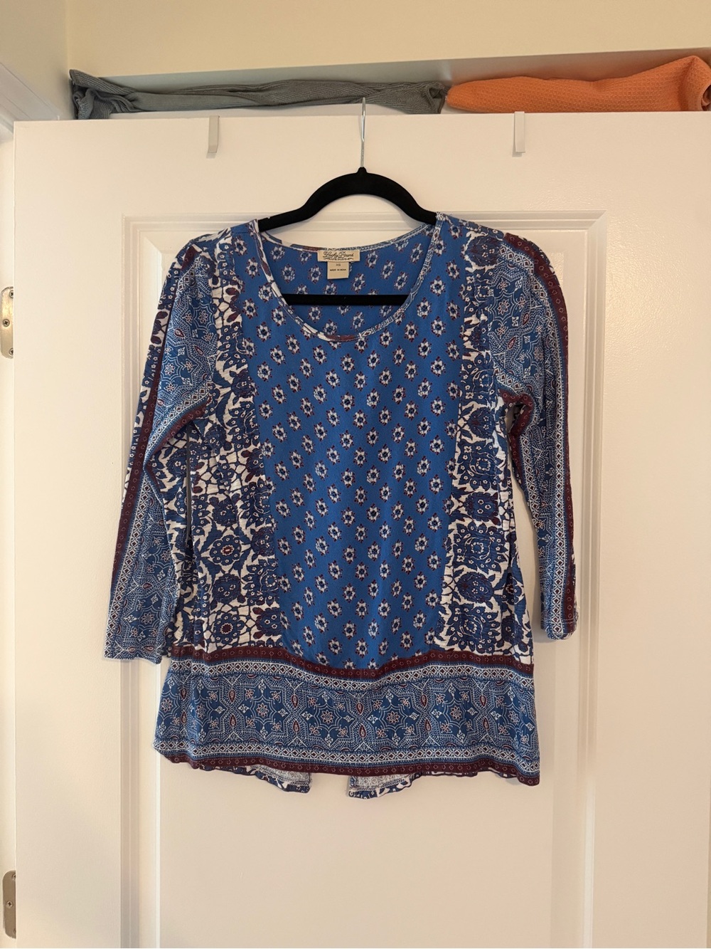 Lucky Brand Blue Patterned Long-Sleeve Scoop Neck Top